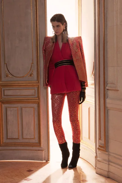 Look 29